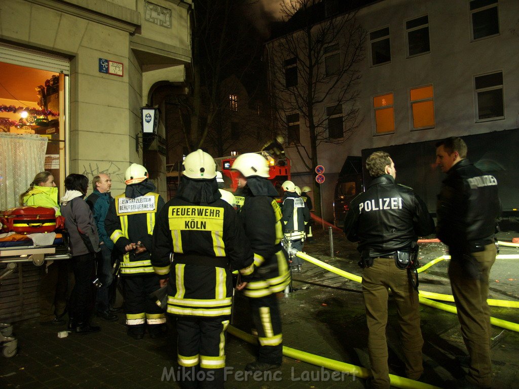 Dachstuhlbrand Koeln Gremberg Taunusstr Wetzlarerstr  P026.JPG